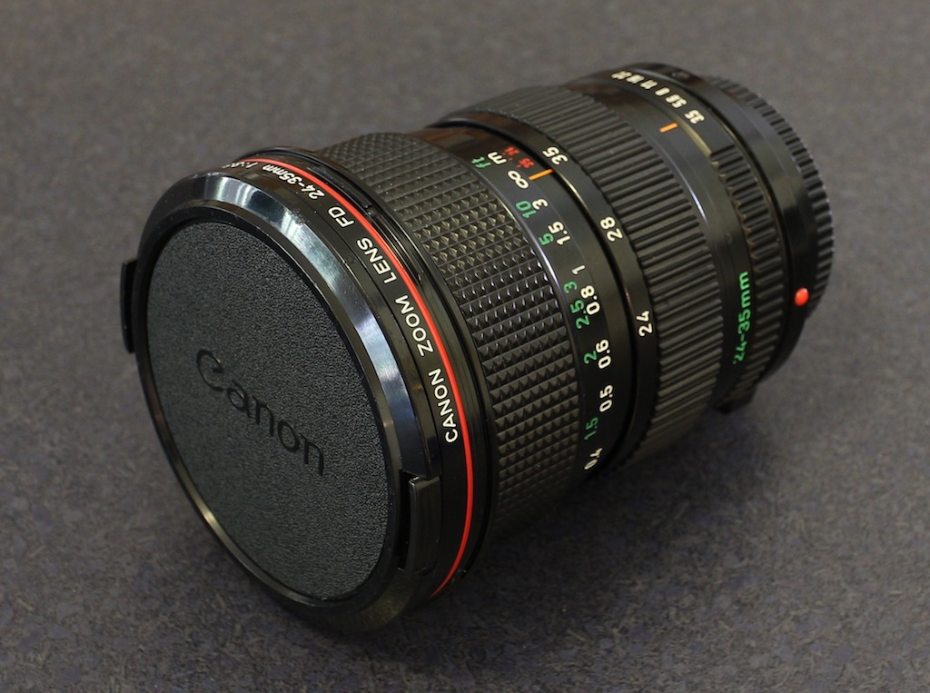 Canon New FD 24-35mm F3.5L (Bought as Near Mint) - JPY35,800